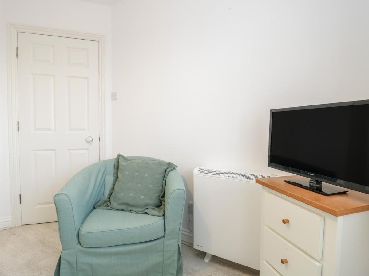 14 Lyme Mews Villa Сийтън Екстериор снимка
